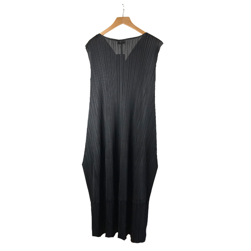 Alquema V Dress AD612 Black